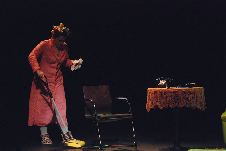 Scena ze spektaklu Mury zamiast mostów 14