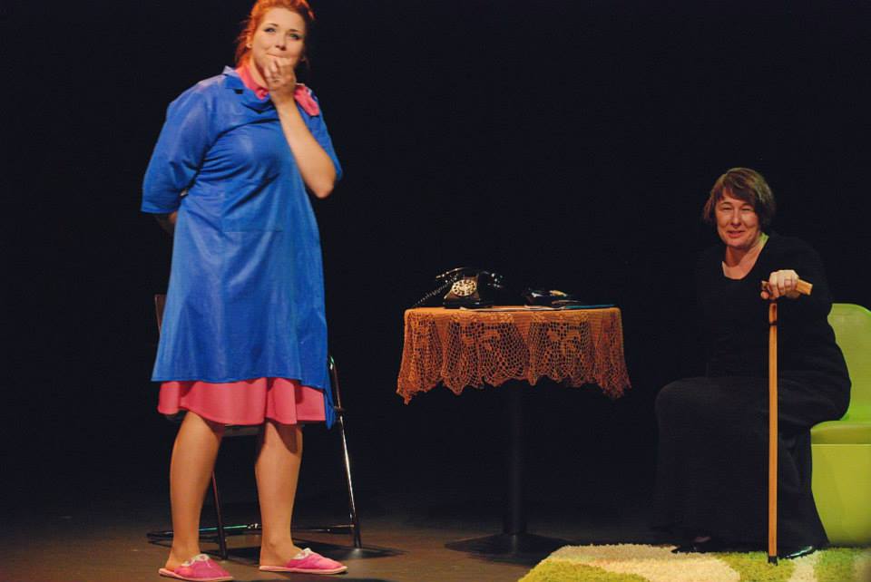 Scena ze spektaklu Mury zamiast mostów 19