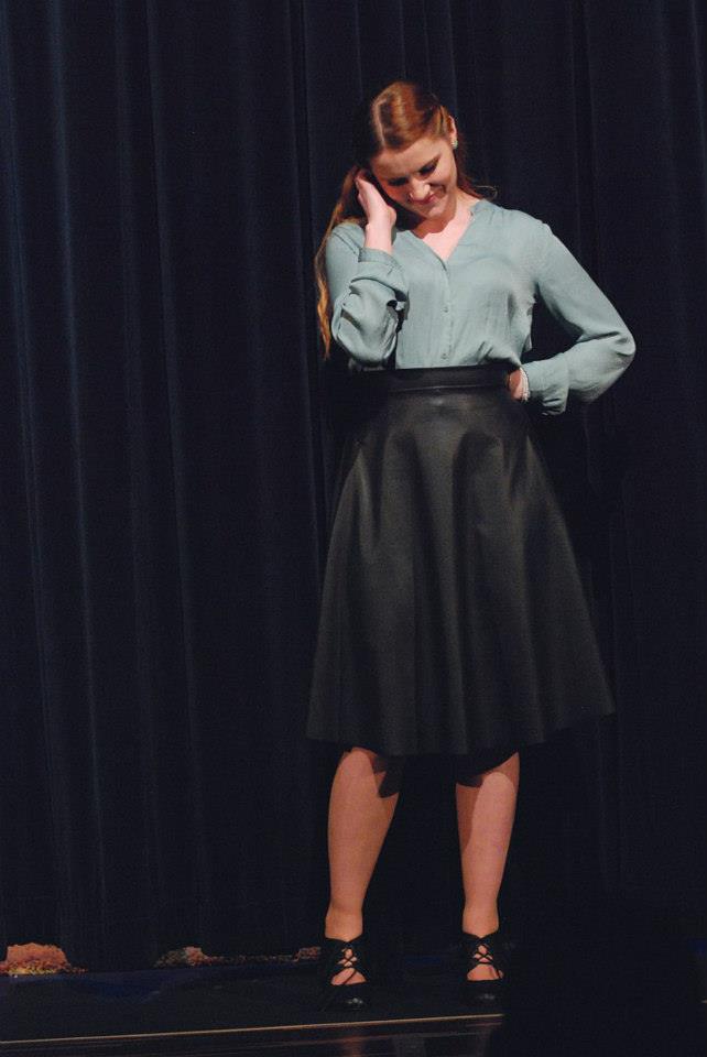 Scena ze spektaklu Mury zamiast mostów 28